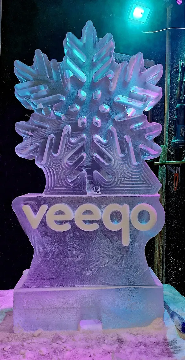 Snowflake with corporate name from Passion for Ice