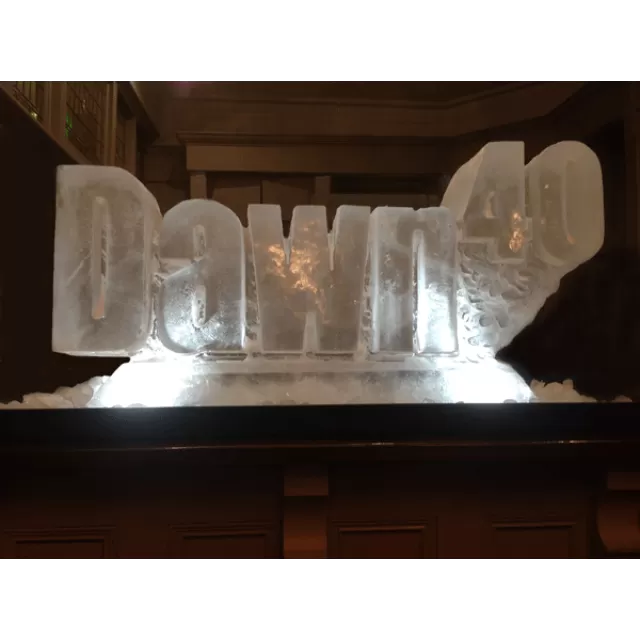 Vodka Luge in the shape of DAWN40 from Passion for Ice
